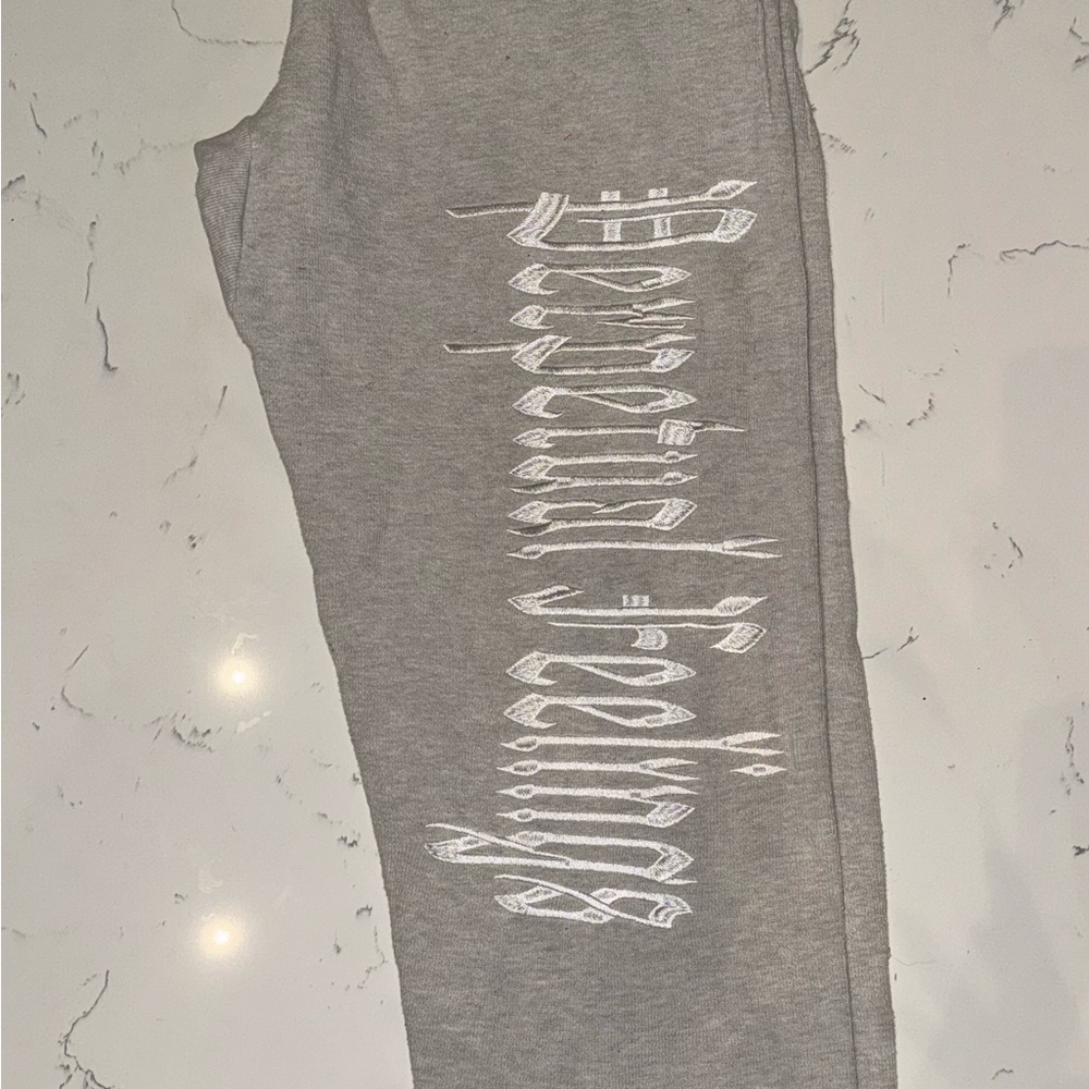 Boys Lie Gray Sweatpants perpetual feelings